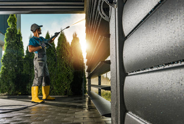Best Sidewalk and Walkway Cleaning  in Albany, OR